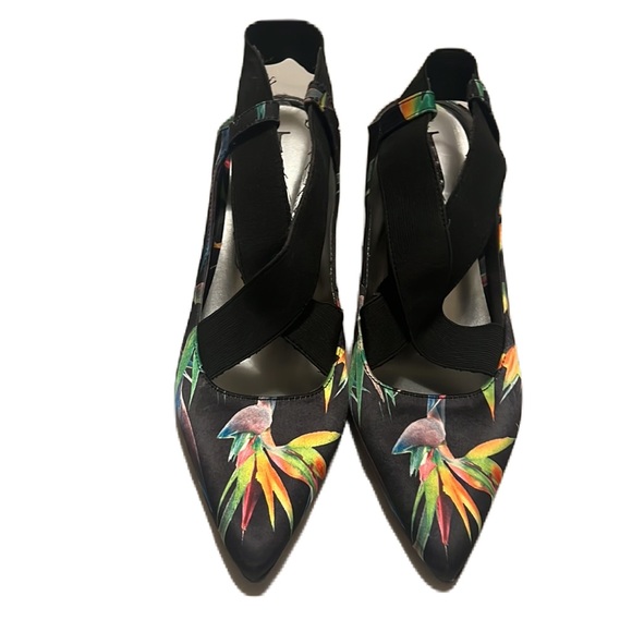 J. Renee, Back Out, Close Toe Heels, Multi Colors, Size 11 - Picture 2 of 7